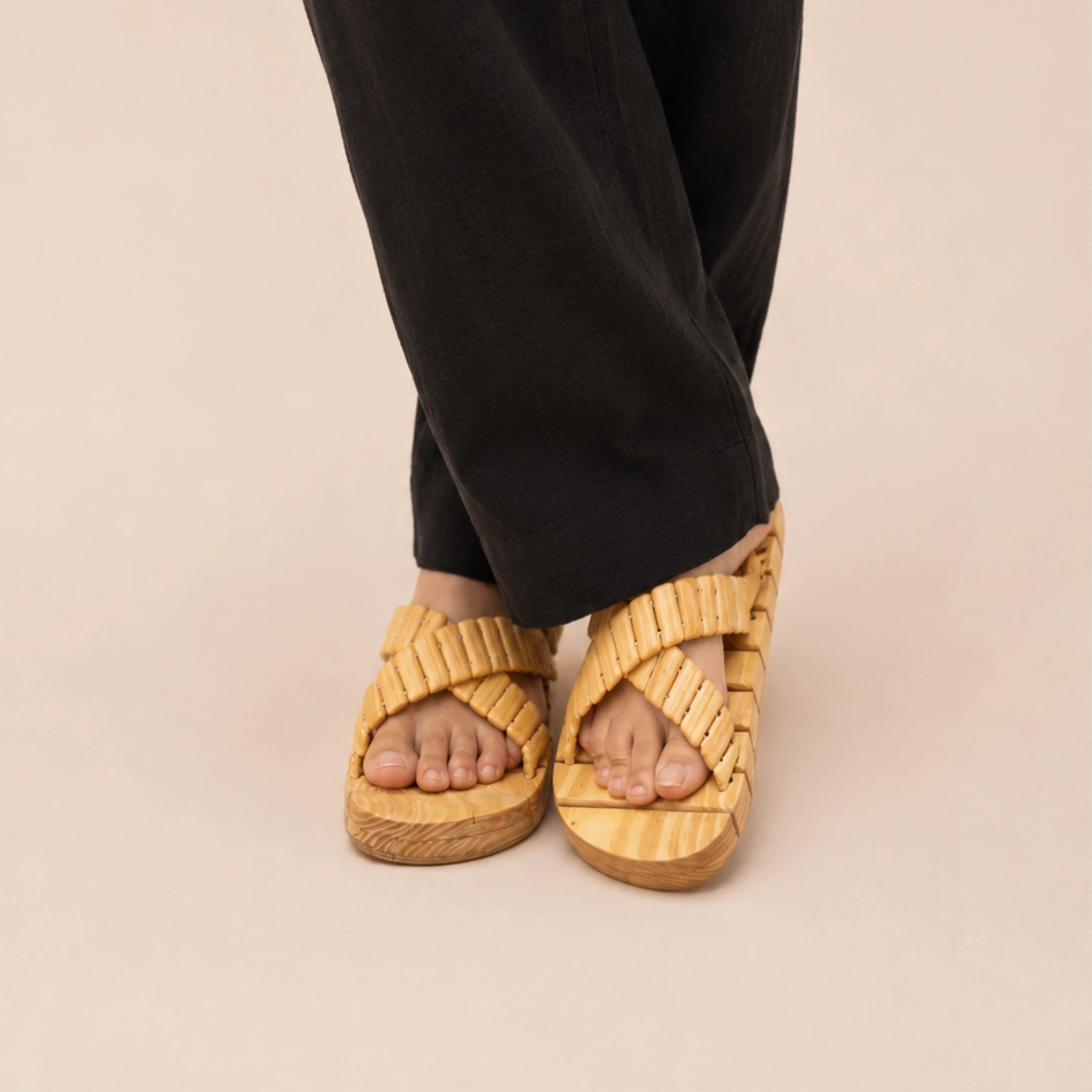 Woodlyn Link Sandals